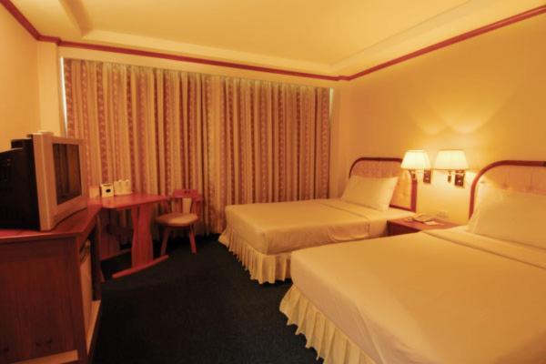Western Grand Hotel Ratchaburi Bagian luar foto